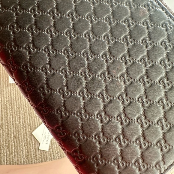 ✨PRICE IS FIRM✨ Authentic GUCCI microguccissima wallet - Picture 4 of 13
